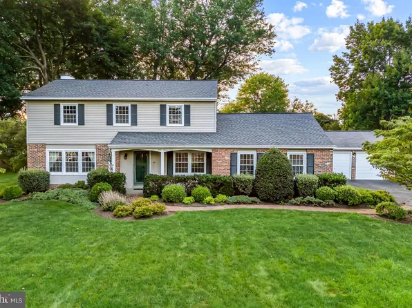 47 Valley View Dr, Fountainville, PA 18923