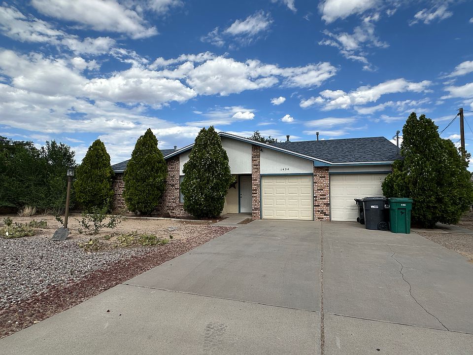1st image of 1454 33rd Cir SE