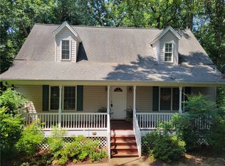 2000 Ridgeview Ln, Seneca, SC 29678