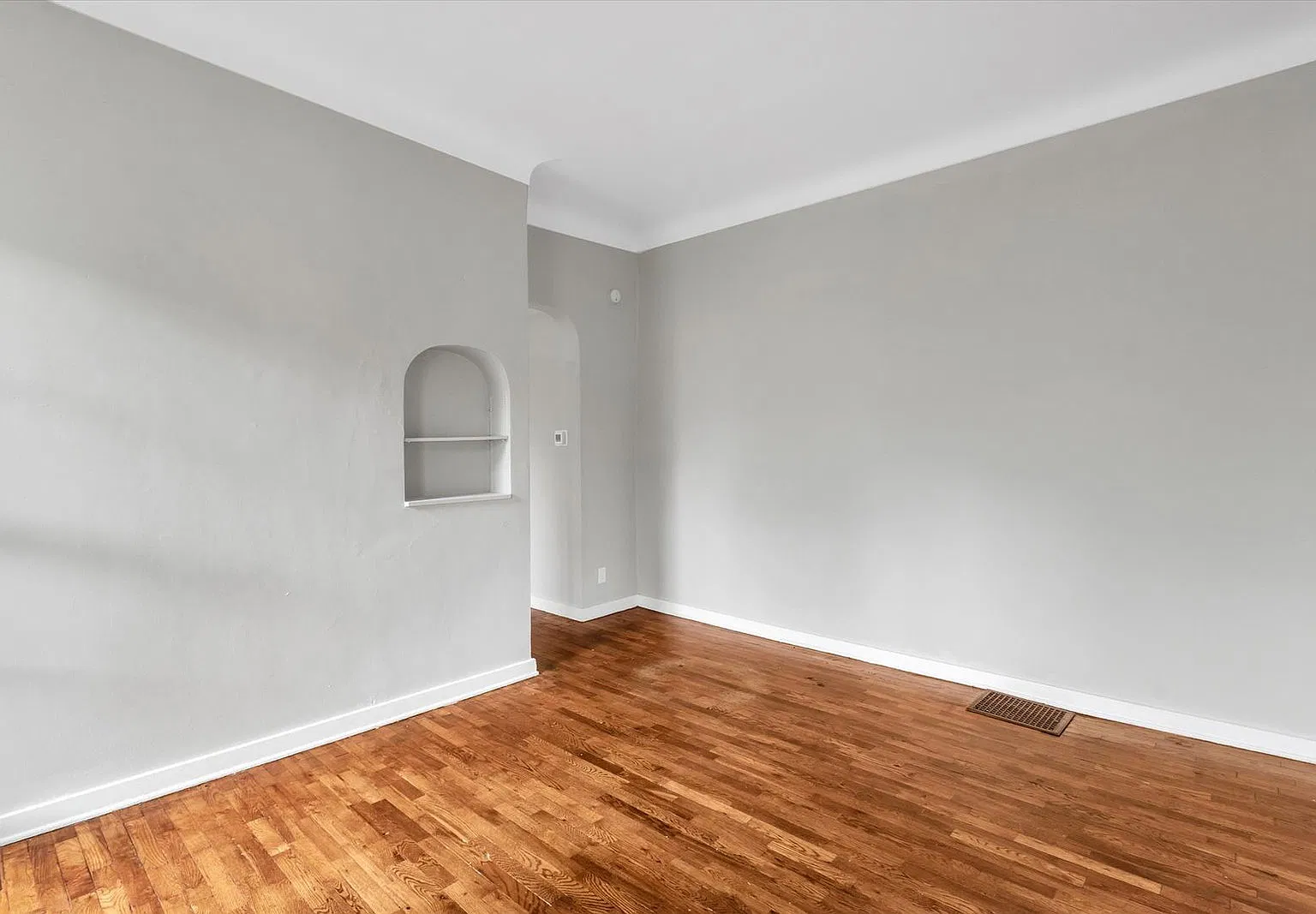 1 bed, 1.0 bath, 700 sqft, $850 — Photo 4