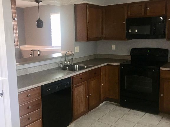 2nd image of 257 Red Jade Dr #12-1