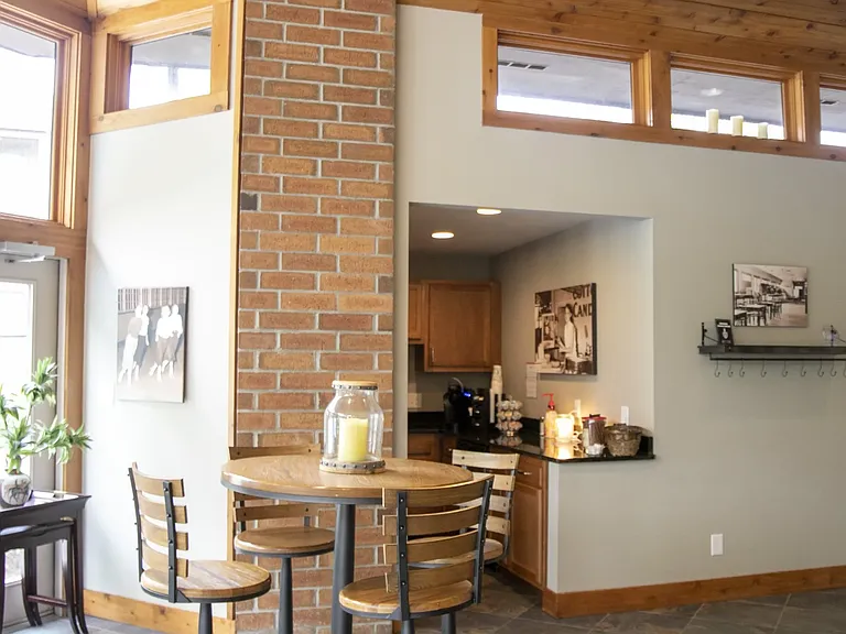 Parkridge Apartments — Photo 15