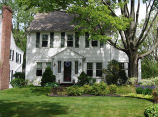 3369 Avalon Rd, Shaker Heights, OH 44120