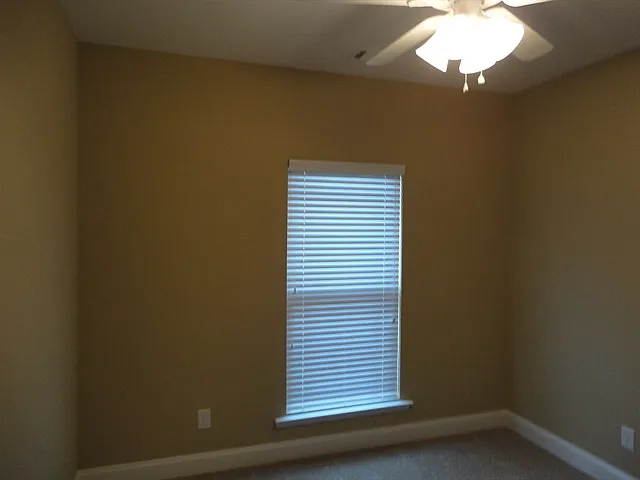 667 W Heatherstone Ln — Photo 10
