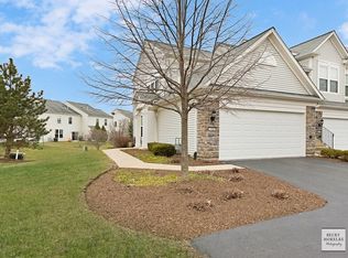 1432 Crimson Ln, Yorkville, IL 60560