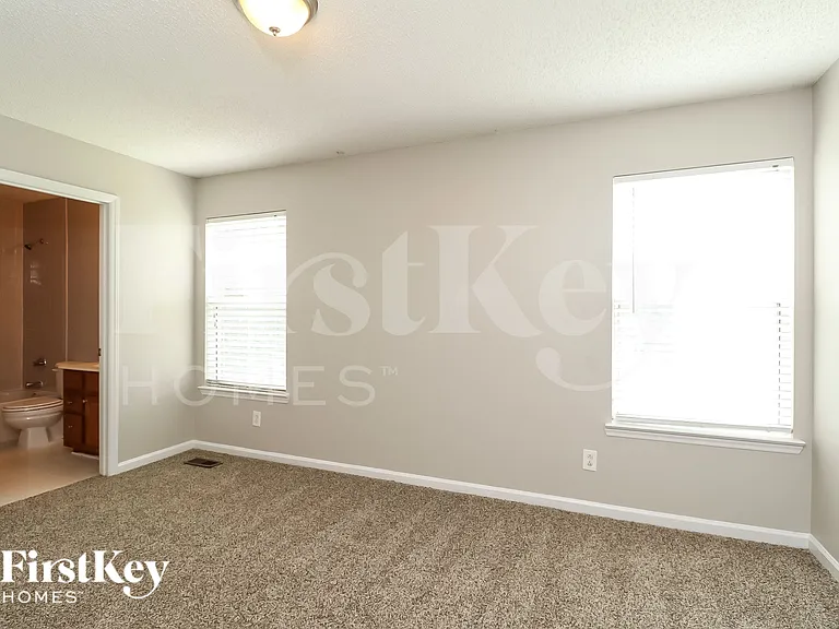 13224 Greycrest Dr — Photo 11