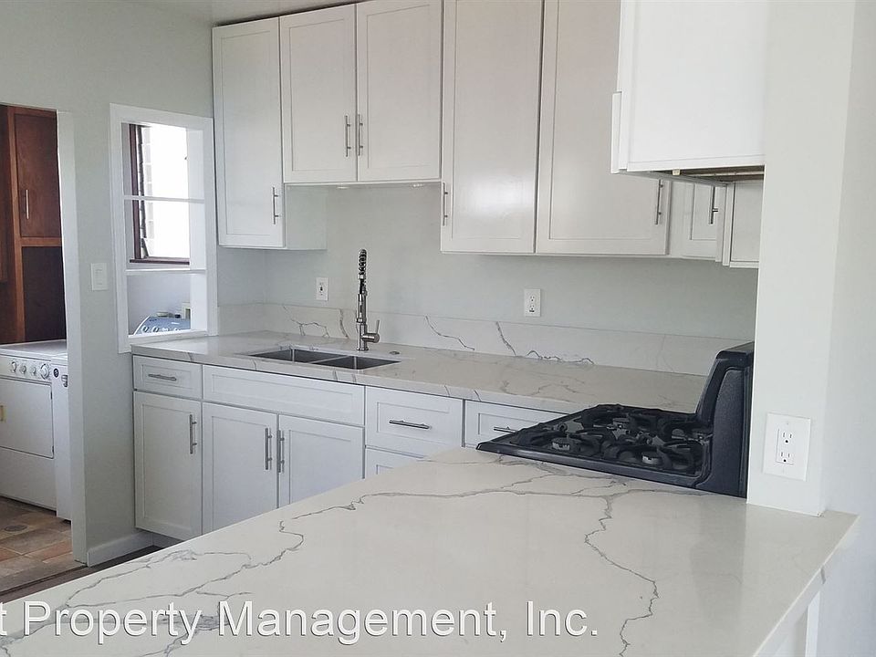 1st image of 321 Olive St