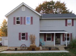 211 College Ave NE, Hopkinton, IA 52237