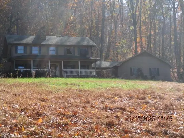 909 Outback Dr, Ronda, NC 28670