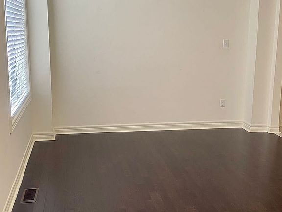 4th image of 467 Downes Jackson Hts N