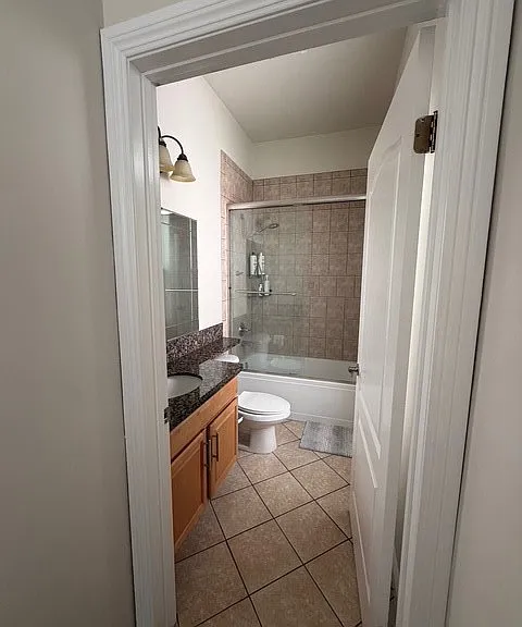631 E Magnolia #103 — Photo 17
