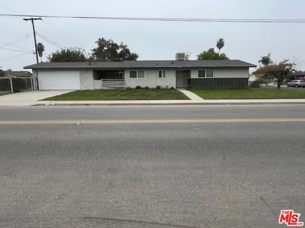 1909 Albany St, Delano, CA 93215