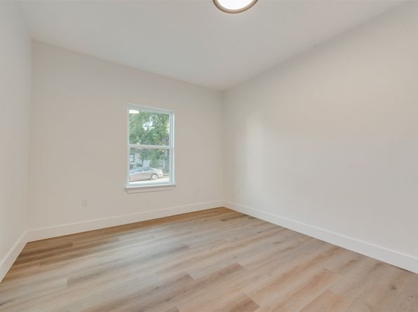 Additional property image - 617 S Montreal Ave, Dallas, TX 75208