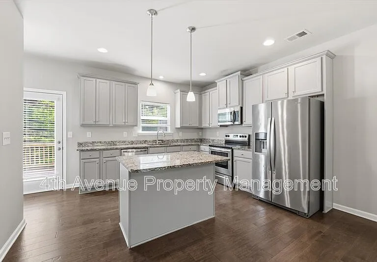 3403 Abbey Way — Photo 9