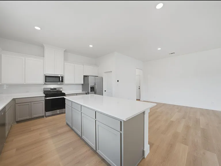 332 Chestnut St — Photo 10
