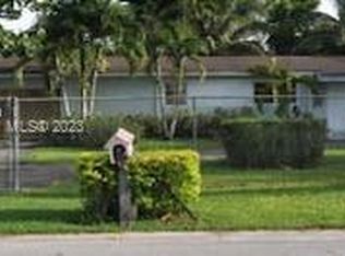 12400 SW 45th St, Miami, FL 33175