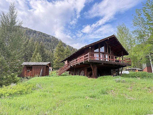 1st image of 205 Kirkwood Trail Loop