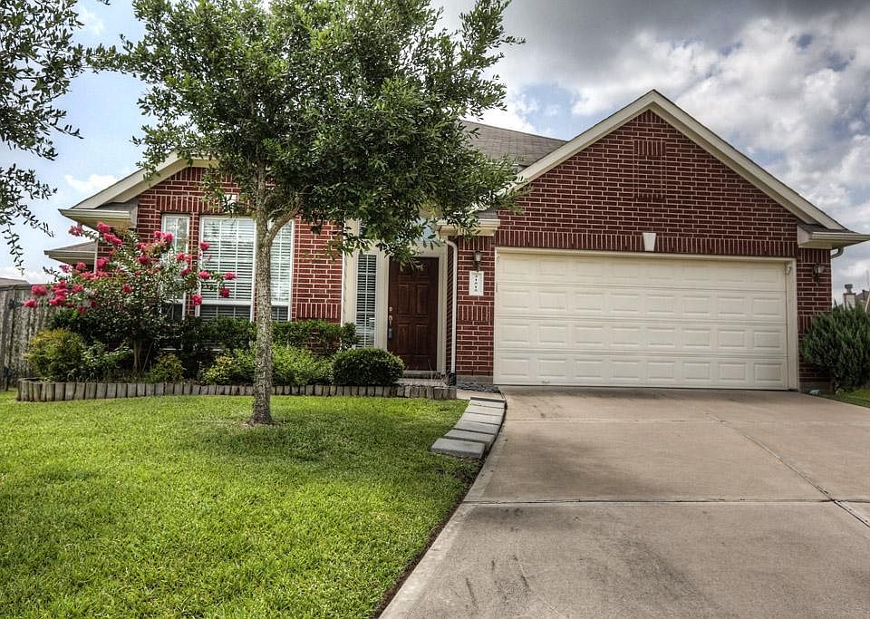 Welcome to 21515 Maggie Mist in Long Meadow Farms!