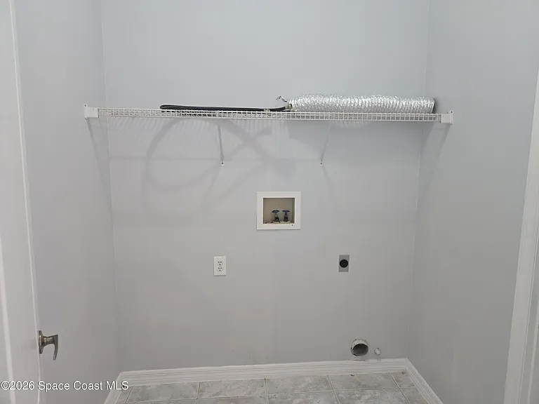 292 Carmel Dr — Photo 28