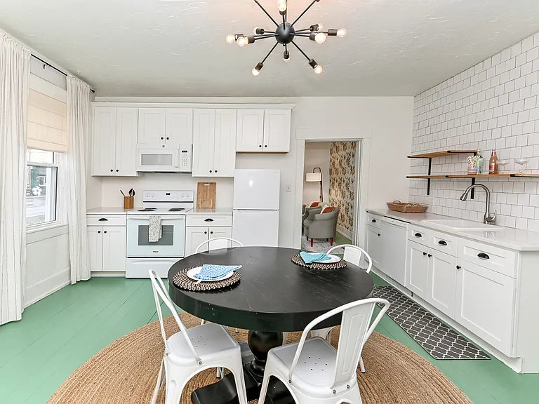 3304 Brotherton Rd — Photo 5