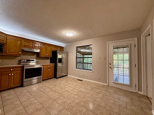 3 bed, 1500 sqft, $1,575 — Photo 4