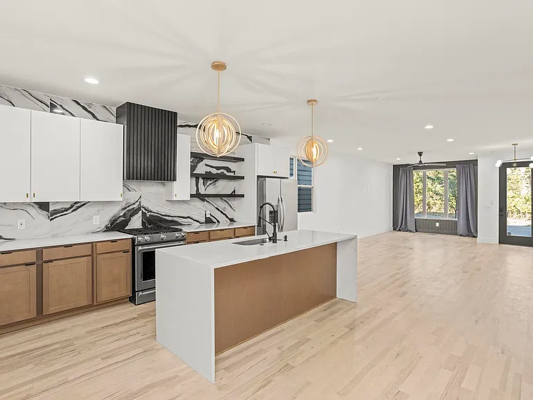 11A Garden St #A — Photo 31