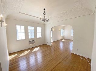 210 S Doheny Dr APT 4, Beverly Hills, CA 90211