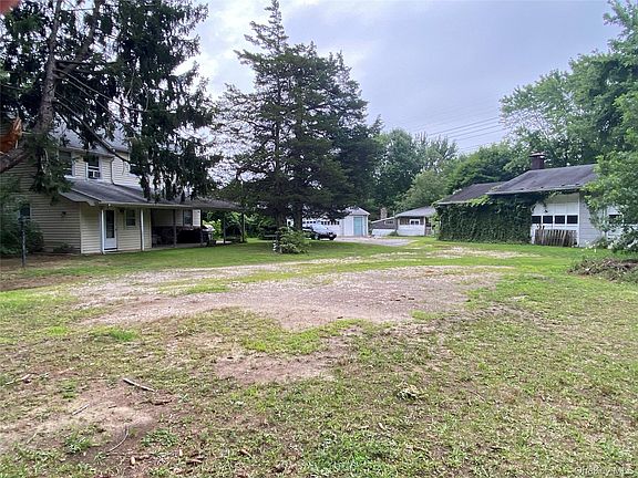 5th image of 39 Seaman Neck Road #39