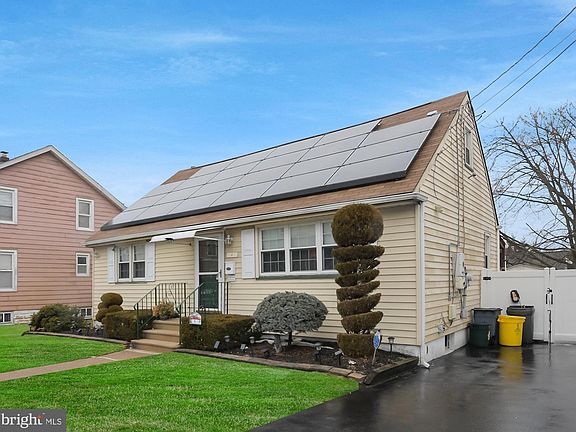 4th image of 4 New Hillcrest Ave