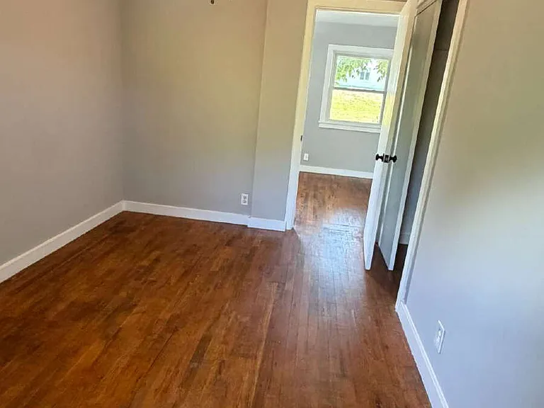 271C Shadowrock Dr — Photo 2