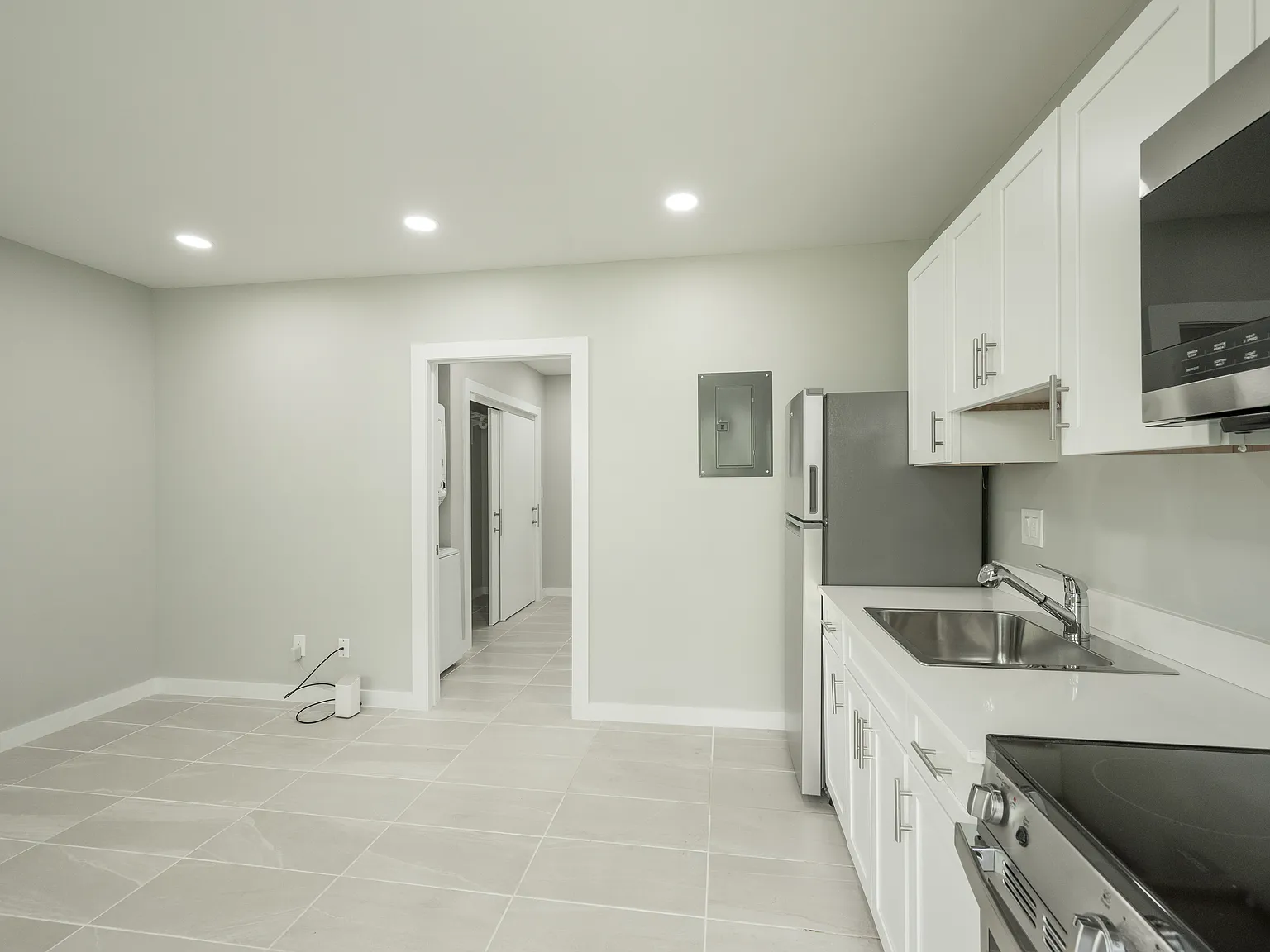 1 bed, 350 sqft, $2,850 — Photo 2