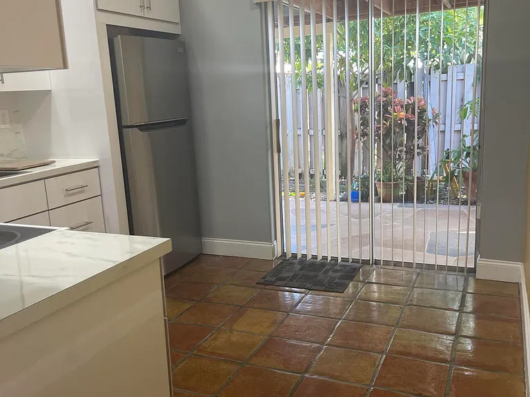 19823 NW 64th Pl — Photo 5
