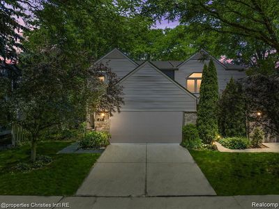 701 E Lincoln St, Birmingham, MI, 48009