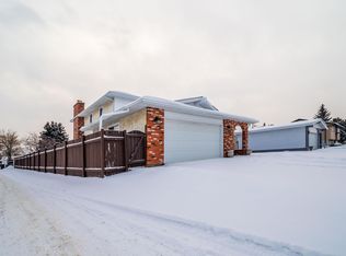 12203 158th Ave NW, Edmonton, AB T5X 2X9