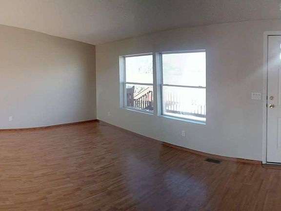 5th image of 279 Harvest Dr