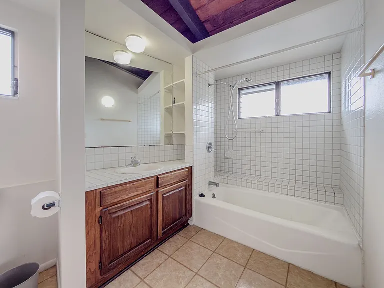 427 Paumakua Pl #2 — Photo 8