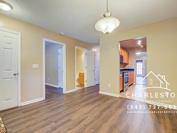 7875 Montview (5) WM_09072022