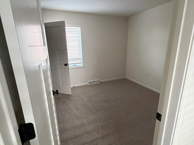 9240 Gentle Feather Rd — Photo 24