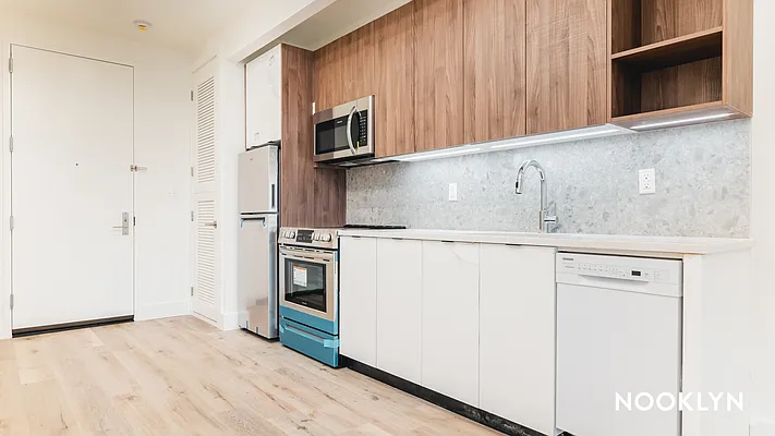 Rented by Nooklyn NYC LLC | media 54