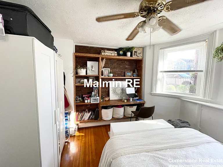748 E 4th St #G — Photo 7