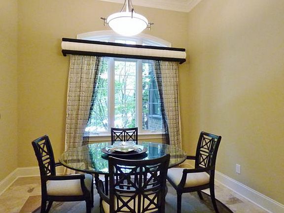 Formal Dining Rooom