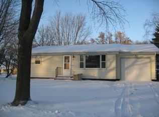 55 10th Ave NE, Hutchinson, MN 55350