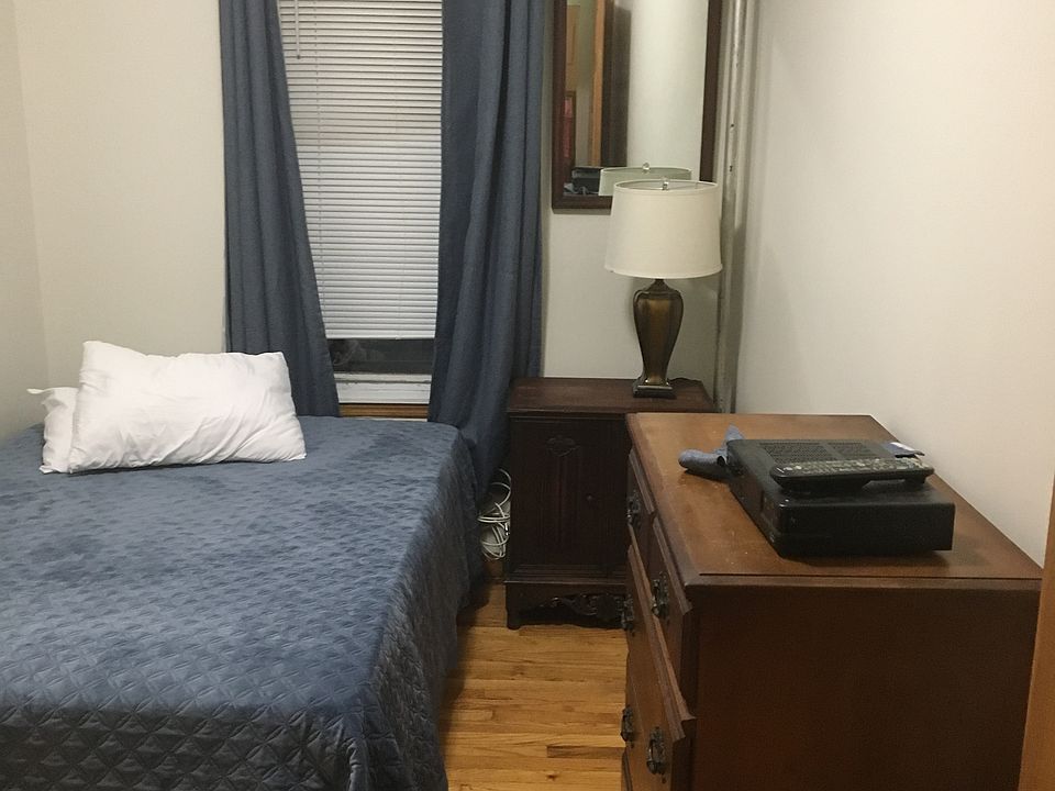 1st image of 3056 85th St Floor 1