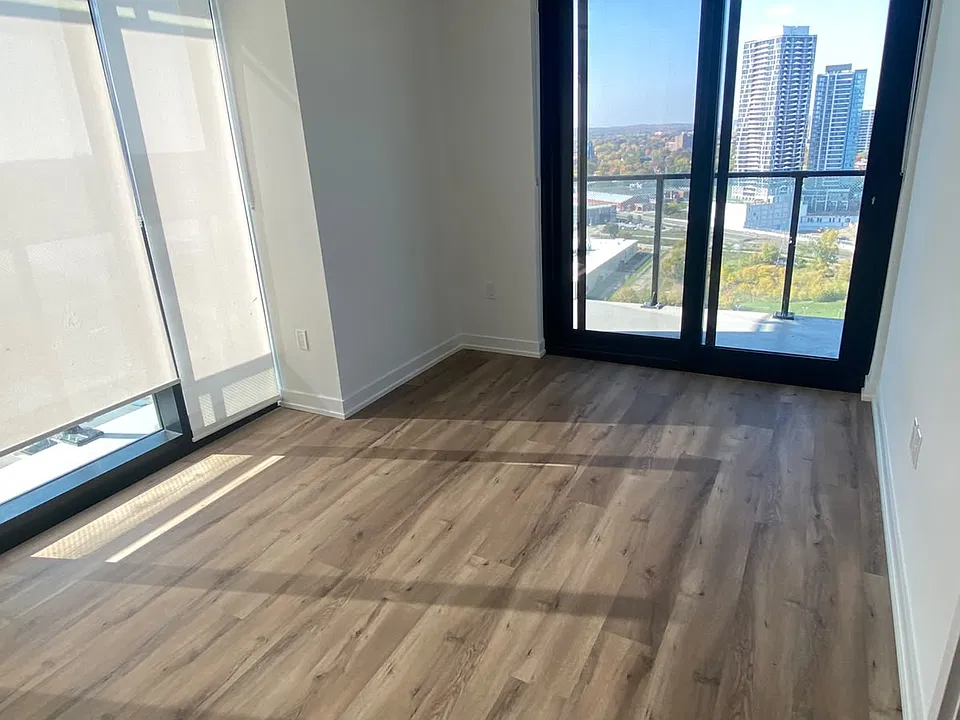 30 Francis St S #2401