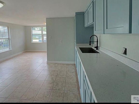 4th image of 302 La Jara Rd