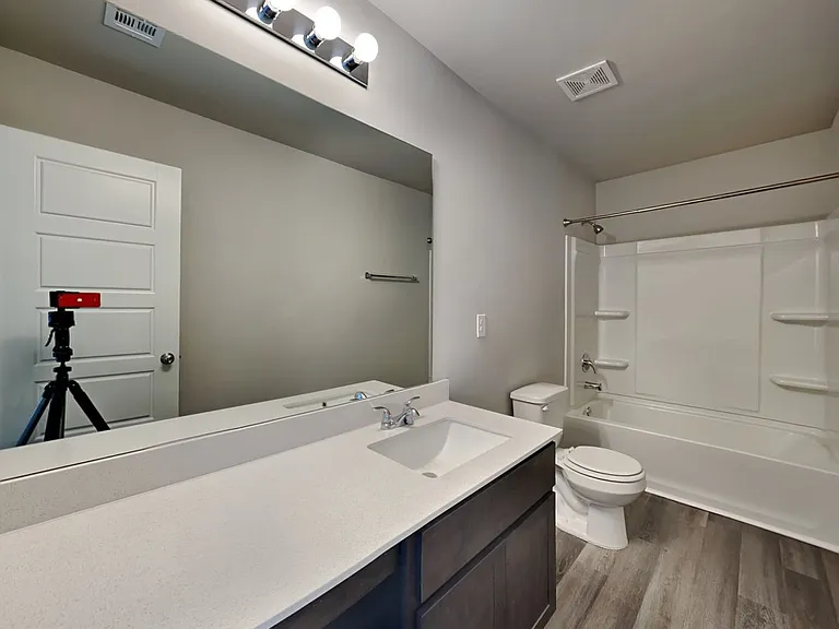 1432 Dustin Dr — Photo 12