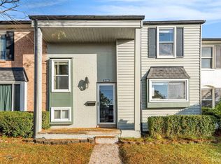 3495 Burbank Dr, Ann Arbor, MI 48105