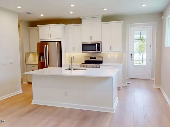 644 JUNIPER HILLS Drive, St. Johns, FL 32259