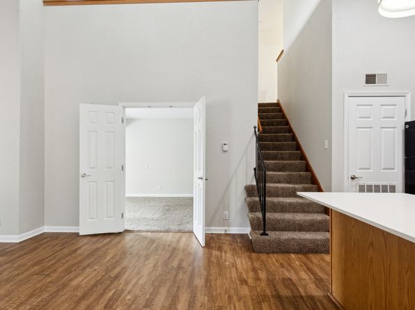 9900 NW Prairie View Rd APT 114