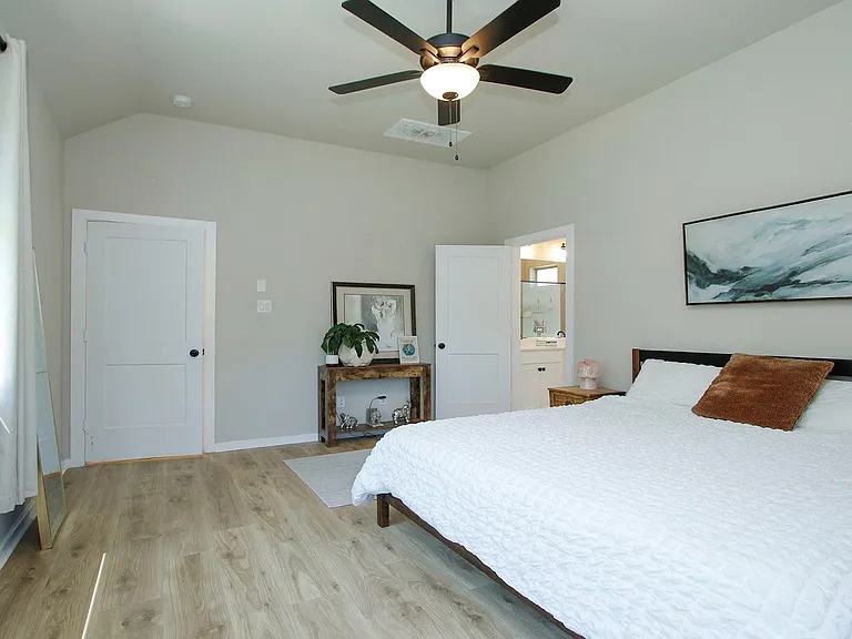 320 Rise Ln — Photo 22